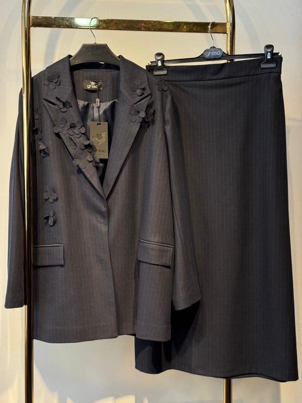GHİSA Çiçek İşlemeli Blazer Ceket - Etek Takım