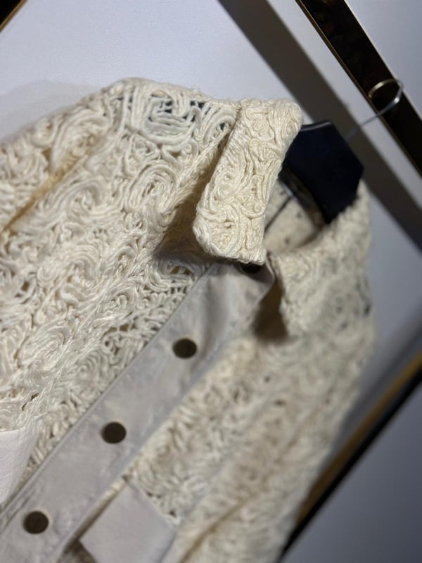 GHİSA Mat Gold Düğme Detaylı Çiçek Motif Tasarım Ceket