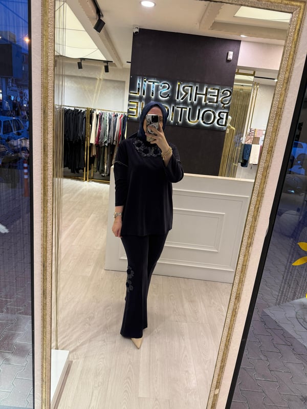 GHİSA Yaka Deri Garni Çiçek Nakış İşlemeli Rahat Tunik Pantolon Takım