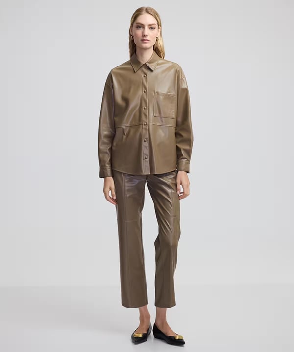 İPEKYOL DERİ GÖRÜNÜMLÜ CEPLİ GÖMLEK