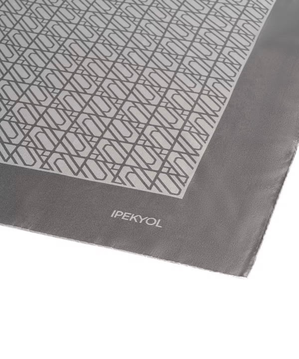İPEKYOL MONOGRAM İPEK EŞARP