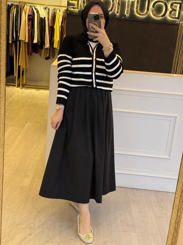 MİSSEMRAMİSS Belle Noir Midi Gold Düğmeli Merserize Hırka