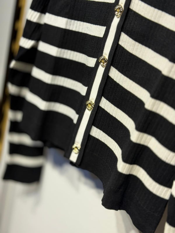 MİSSEMRAMİSS Belle Noir Midi Gold Düğmeli Merserize Hırka