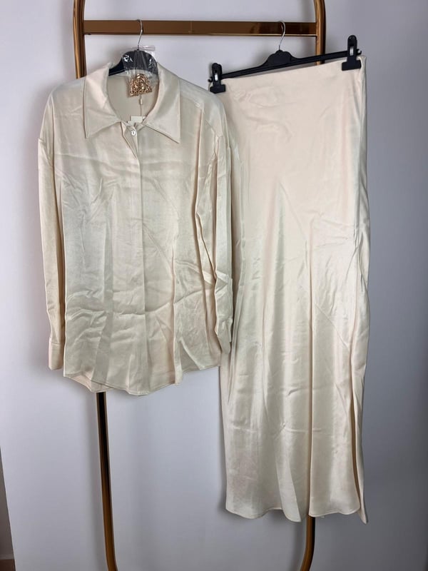MİSSEMRAMİSS Elira Takım