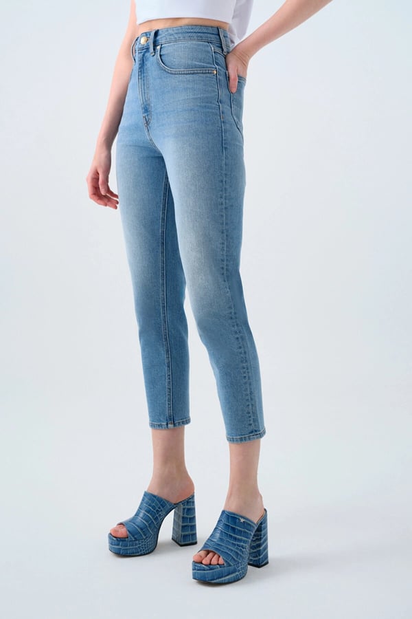 Loft LF 2038773 MOM STELLA LIGHT BLUE WASH W PNT Mavi Kadın Kot Pantolon