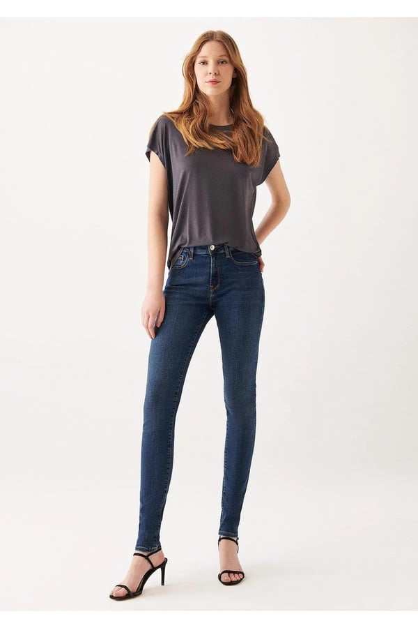 Mavi ALiSSA Dark Nolita Str Denim Kadın Kot Pantolon