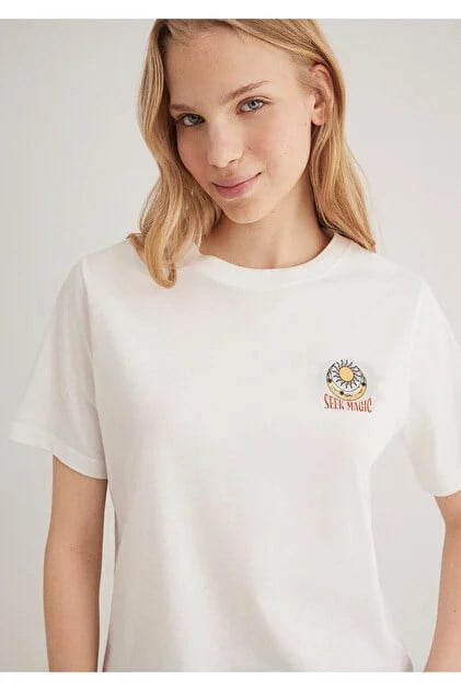 Mavi ASTROLOJi BASKiLi GRAFiK TİŞÖRT Kirik Be Beyaz Kadın T-Shirt