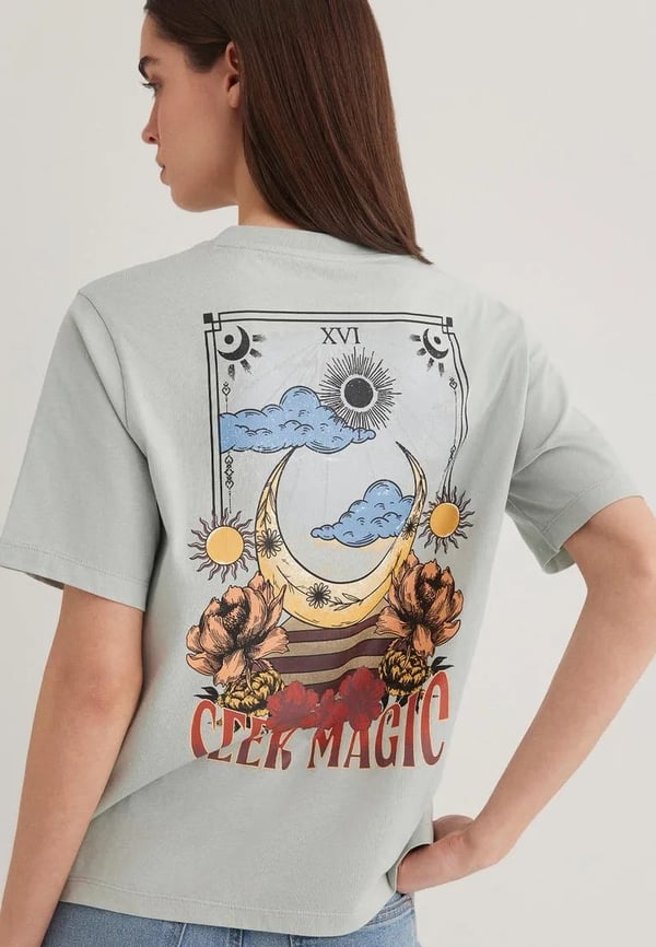 Mavi ASTROLOJi BASKiLi GRAFiK TİŞÖRT Sis YeSi Yeşil Kadın T-Shirt