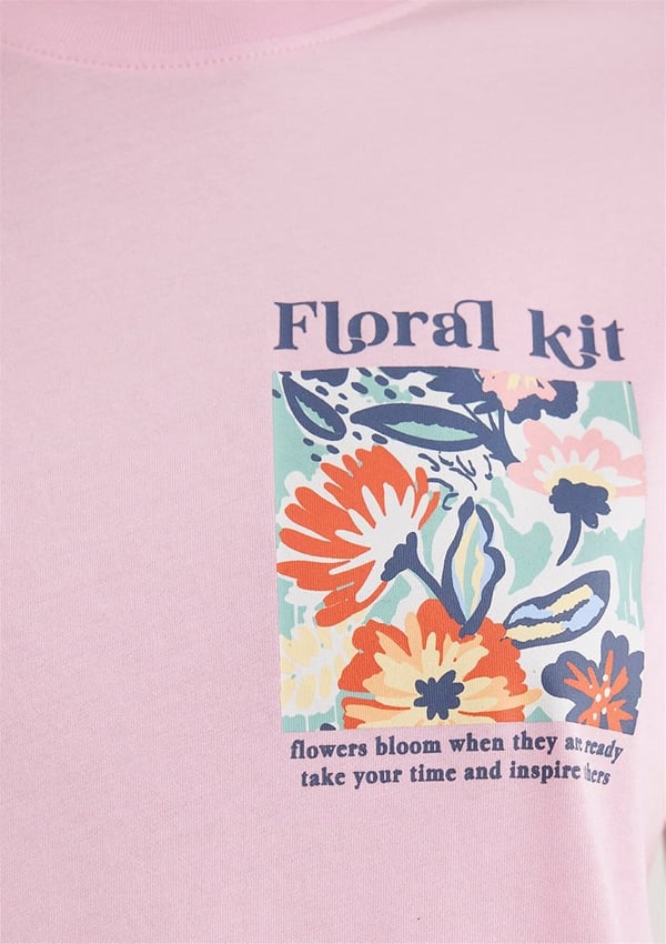 Mavi cicEK BASKiLi GRAFiK TİŞÖRT Lilac Sachet Lila Kadın T-Shirt