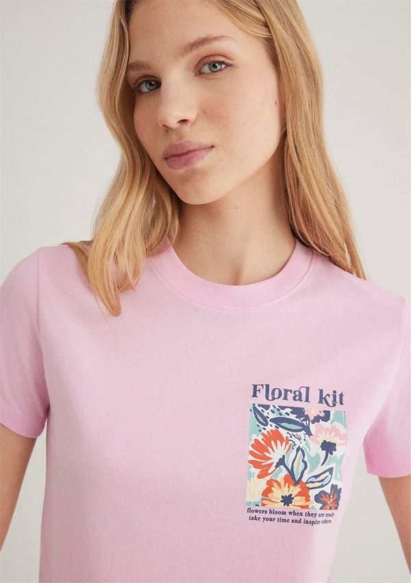 Mavi cicEK BASKiLi GRAFiK TİŞÖRT Lilac Sachet Lila Kadın T-Shirt