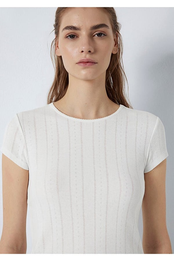Mavi KISA KOLLU BASIC TİŞÖRT Kırık Beyaz Beyaz Kadın T-Shirt