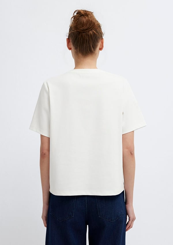 Mavi KISA KOLLU MODELLİ PENYE Kırık Beyaz Kırık Beyaz Kadın T-Shirt