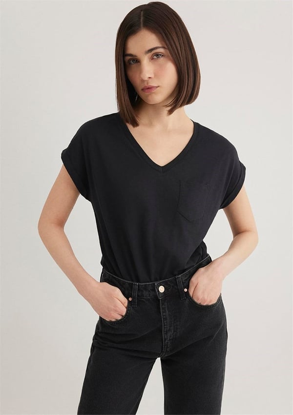 Mavi V YAKA BASiC TİŞÖRT Siyah Siyah Kadın T-Shirt