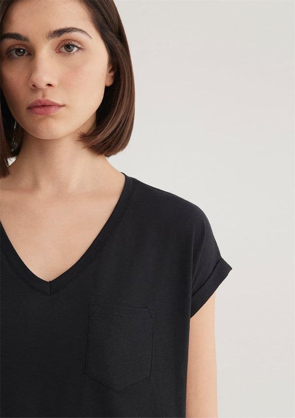 Mavi V YAKA BASiC TİŞÖRT Siyah Siyah Kadın T-Shirt