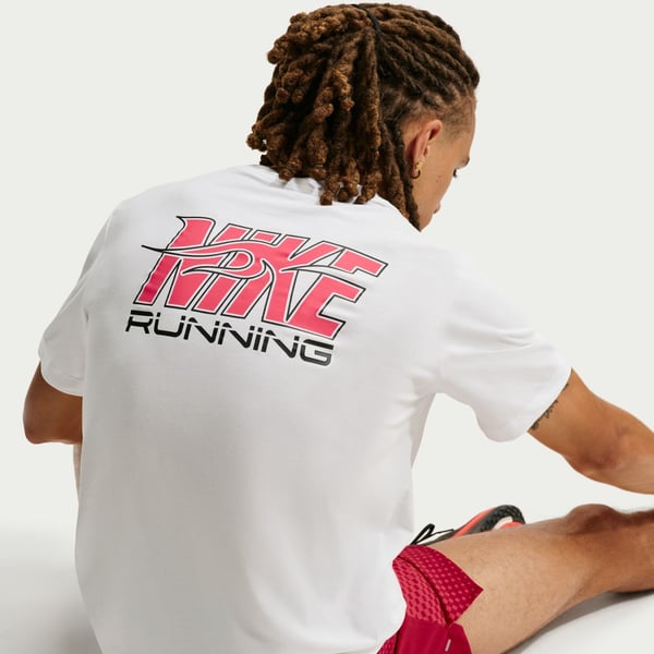 Nike M NK DF TEE STD STRIDE PRNT PK Beyaz Erkek T-Shirt