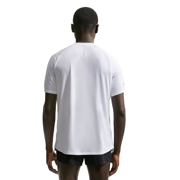 Nike M NK DFADV STRIDE SS TOP Beyaz Erkek T-Shirt