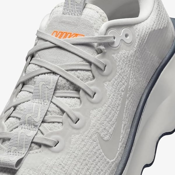 Nike NIKE MOTIVA Beyaz Erkek Antrenman Ayakkabısı