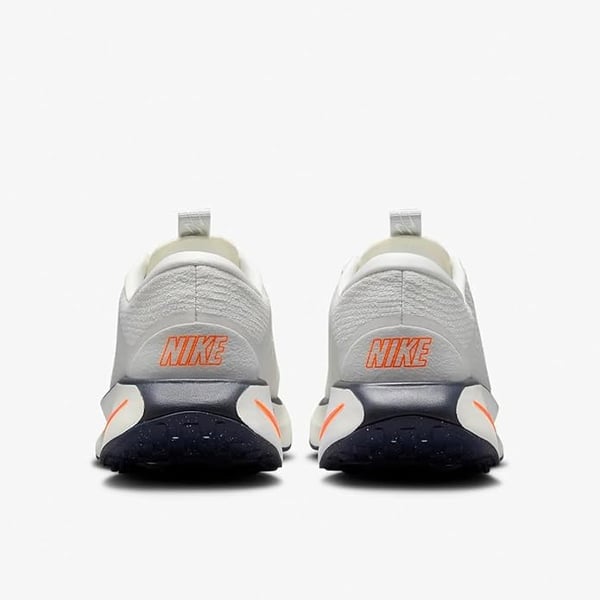 Nike NIKE MOTIVA Beyaz Erkek Antrenman Ayakkabısı