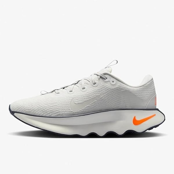 Nike NIKE MOTIVA Beyaz Erkek Antrenman Ayakkabısı