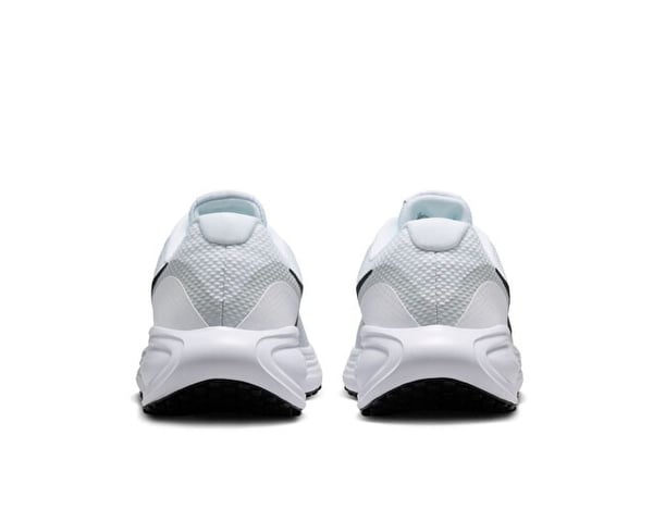 Nike Nike Revolution 8 Beyaz Erkek Günlük Spor Ayakkabı