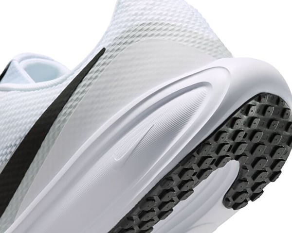 Nike Nike Revolution 8 Beyaz Erkek Günlük Spor Ayakkabı