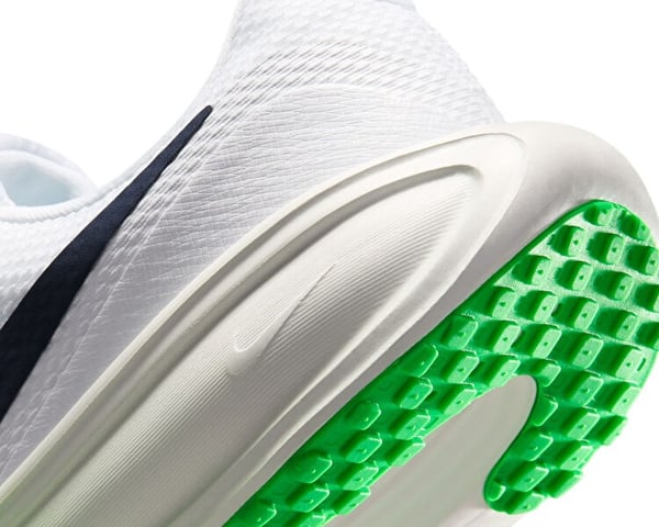 Nike Nike Revolution 8 Beyaz Erkek Koşu Ayakkabısı