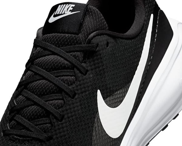 Nike NIKE REVOLUTION 8 Siyah Erkek Koşu Ayakkabısı