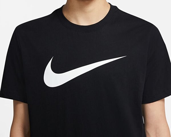 Nike Nike Sportswear Swoosh T-Shirt Siyah Erkek T-Shirt