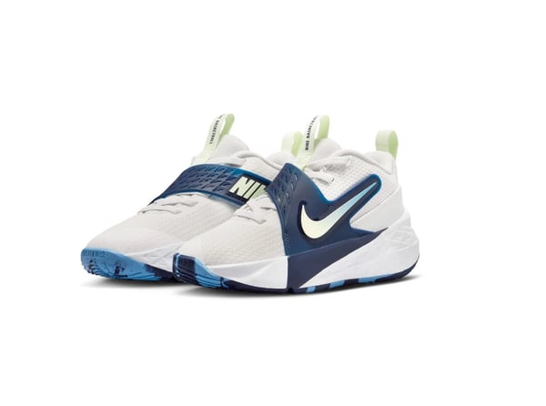 Nike TEAM HUSTLE D 12 (PS) Beyaz Erkek Çocuk Günlük Spor Ayakkabı