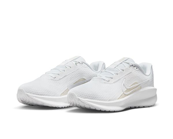 Nike W NIKE DOWNSHIFTER 13 Beyaz Kadın Koşu Ayakkabısı