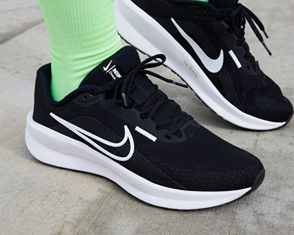 Nike W NIKE DOWNSHIFTER 13 Siyah Kadın Koşu Ayakkabısı