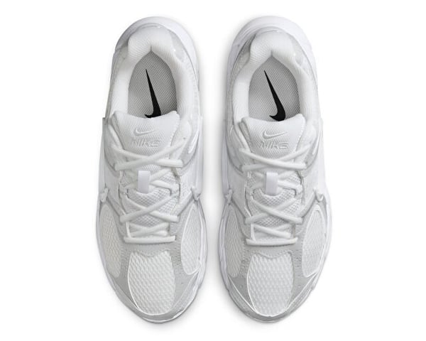 Nike W NIKE V5 RNR Beyaz Kadın Günlük Spor Ayakkabı