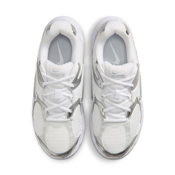 Nike W NIKE V5 RNR Beyaz Kadın Günlük Spor Ayakkabı