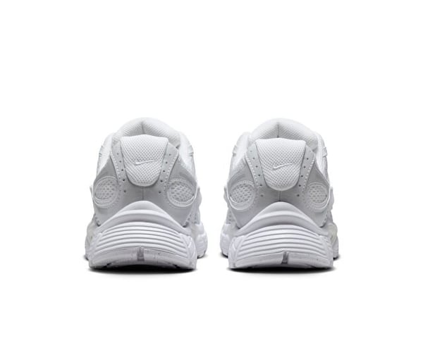 Nike W NIKE V5 RNR Beyaz Kadın Günlük Spor Ayakkabı