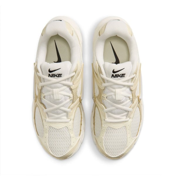 Nike W NIKE V5 RNR SE Beyaz Kadın Günlük Spor Ayakkabı