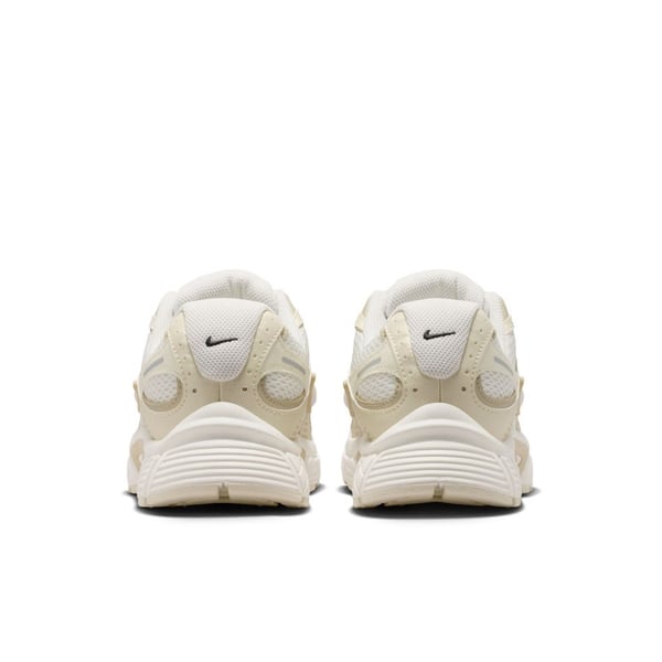 Nike W NIKE V5 RNR SE Beyaz Kadın Günlük Spor Ayakkabı