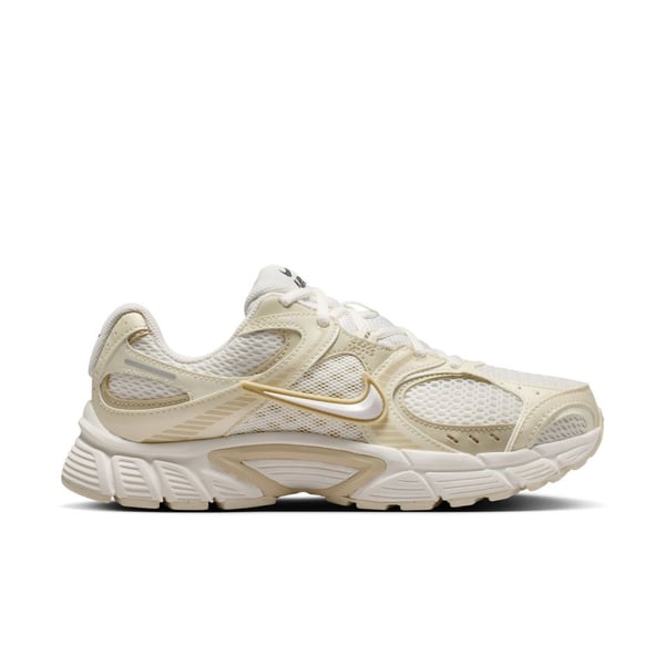 Nike W NIKE V5 RNR SE Beyaz Kadın Günlük Spor Ayakkabı