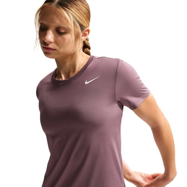 Nike W NK DF RLGD SS TEE Bordo Kadın T-Shirt