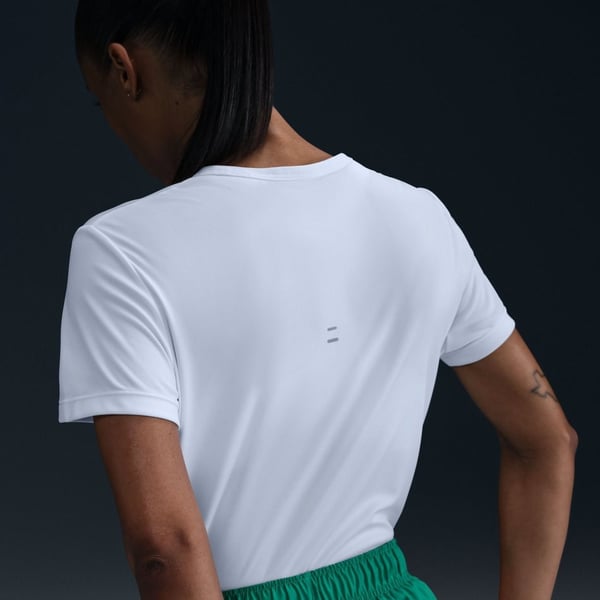 Nike W NK TEMPO DF SS TOP Beyaz Kadın T-Shirt