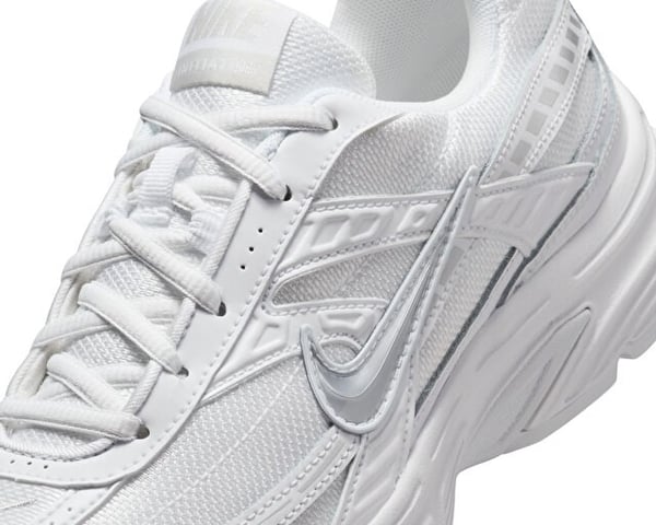 Nike WMNS NIKE INITIATOR Beyaz Kadın Günlük Spor Ayakkabı