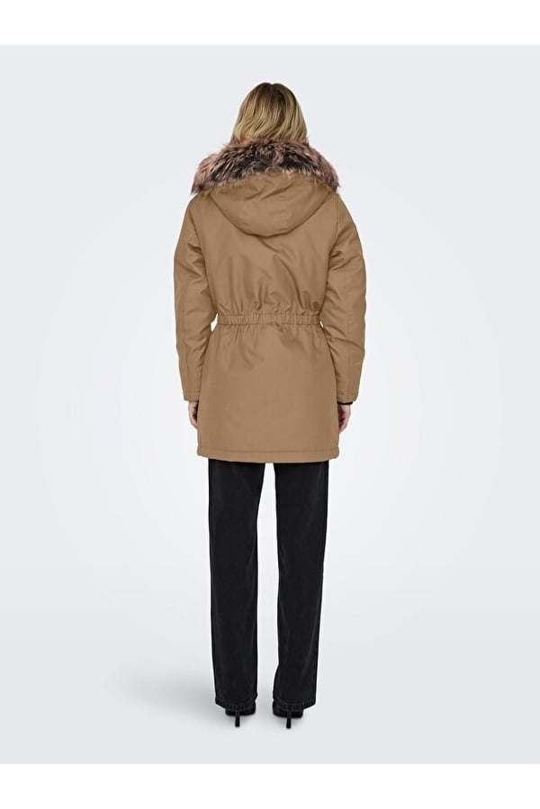 Only ONLIRIS FUR WINTER PARKA CC OTW Taba Kadın Parka