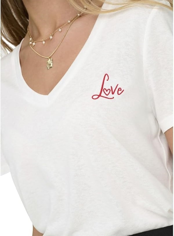 Only ONLNEW BELLE S/S LOVE V-NECK TOP BOX JRS Beyaz Kadın T-Shirt