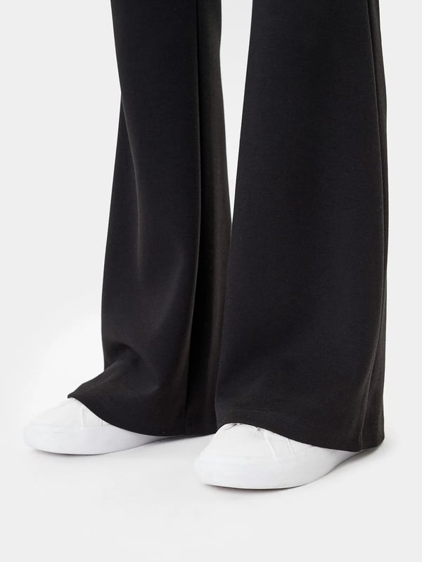 Only ONLSCARLETT FLARED PANT UB SWT Siyah Kadın Pantolon