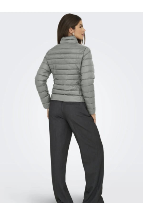 Only ONLTAHIA LW QUILTED HOOD JKT NOOS OTW Gri Kadın Ceket
