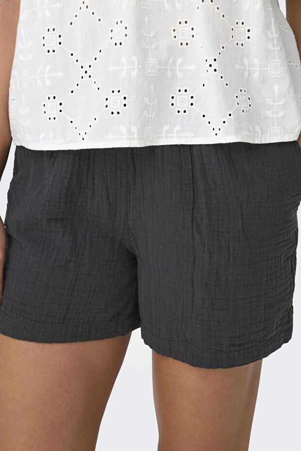 Only ONLTHYRA SHORTS NOOS WVN Antrasit Kadın Şort
