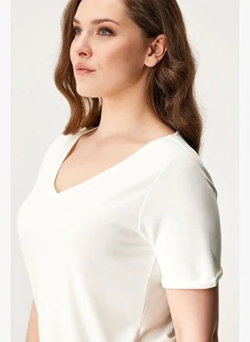 Only ONLTRIXIE LIFE S/S V-NECK TOP JRS Beyaz Kadın T-Shirt
