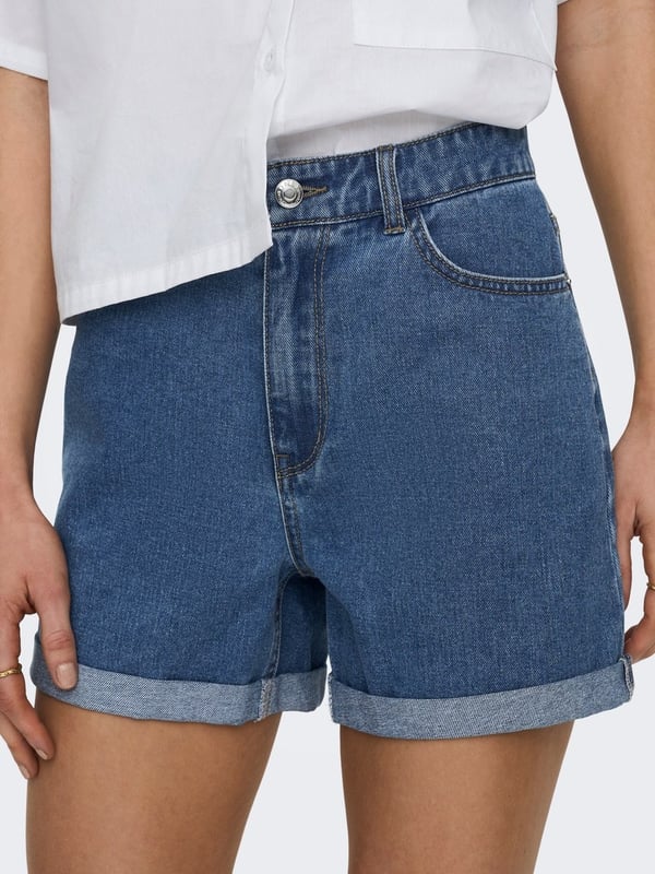 Only ONLVEGA HW MOM DNM SHORTS NOOS Mavi Kadın Şort