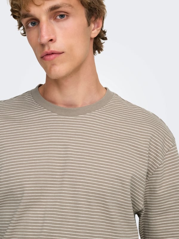 Only&Sons ONSFRED LIFE RLX SS STRIPE TEE NOOS Kahverengi Erkek T-Shirt