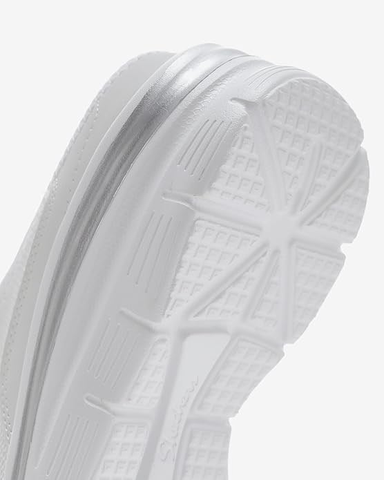 Skechers FASHİON FİT Beyaz Kadın Günlük Spor Ayakkabı