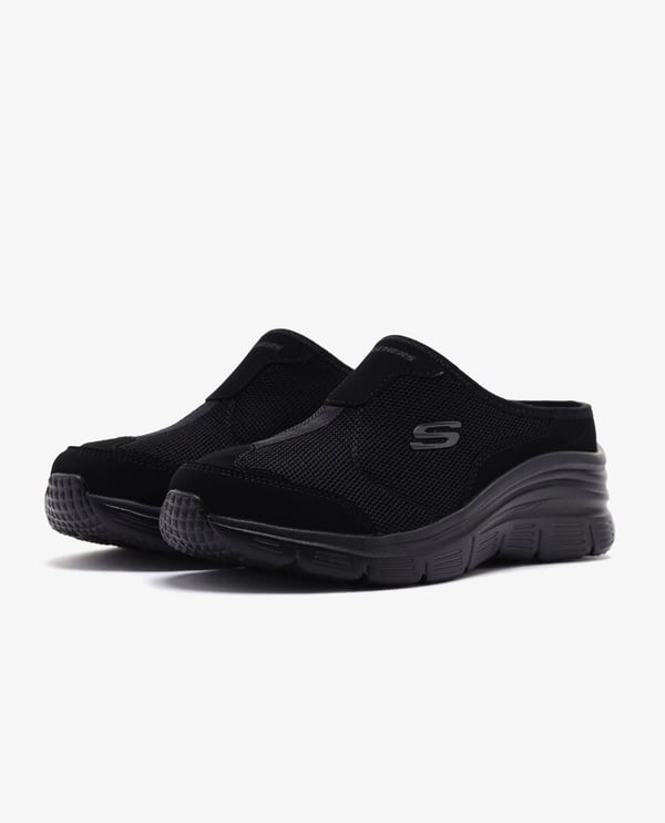 Skechers FASHİON FİT Siyah Kadın Günlük Spor Ayakkabı